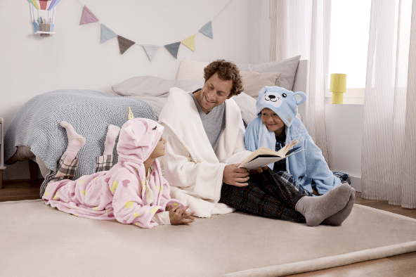 HOME CREATION Koc polarowy z rękawami