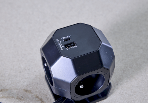 WORKZONE Multifunkcyjna kostka zasilająca