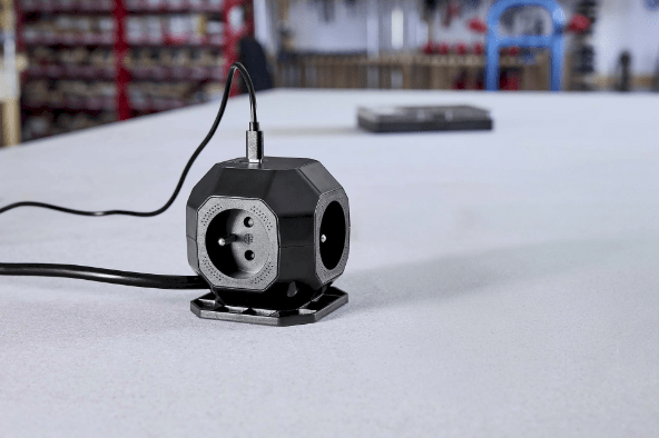 WORKZONE Multifunkcyjna kostka zasilająca