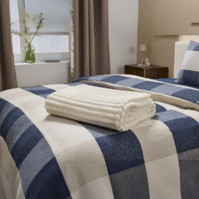HOME CREATION Koc flanelowy prążkowany